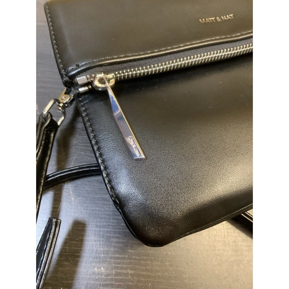 Matt & Nat HILEY Vegan Leather Crossbody Foldover Bag Purse Black Classic